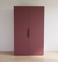 Schrank 2-türig, bordeaux, neu