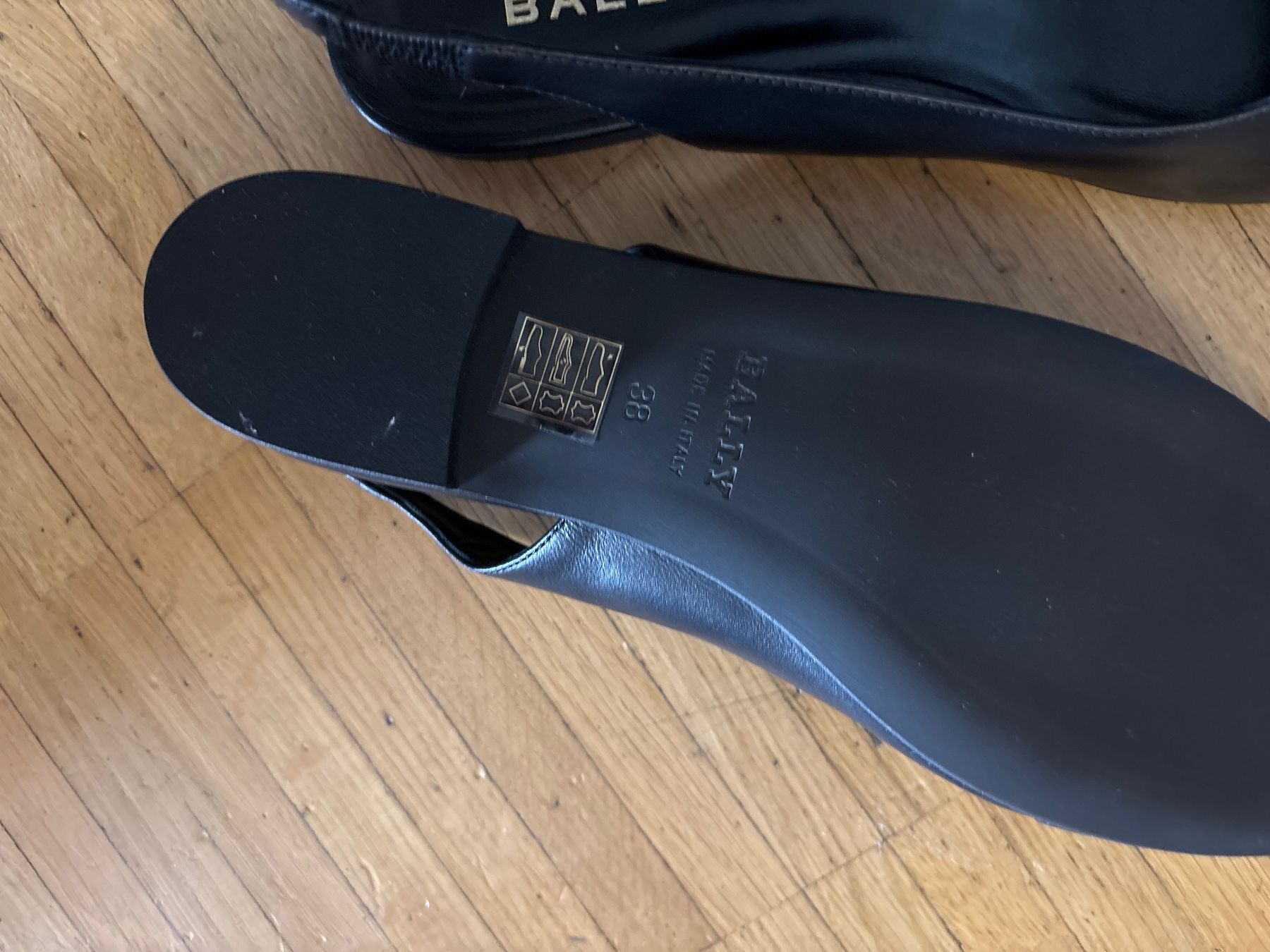 Bally Scarpe da donna: Originale Bally Sandalen Neu ein Schnäppchen! – Nuovo e nell'imballaggio originale da St. Gallen venduto da kes_5bxr 1
