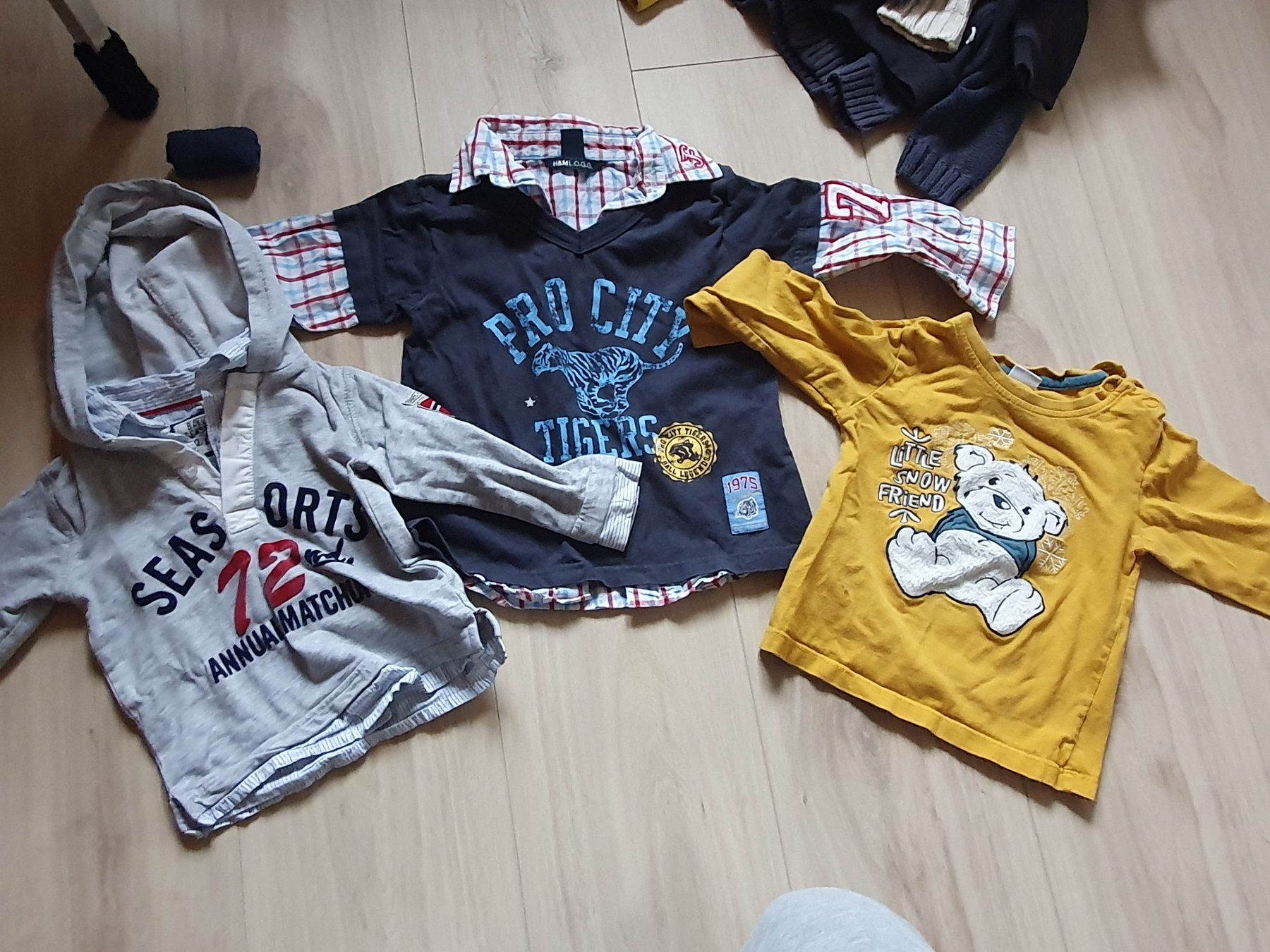 Kleiderpakete & -sets: Jungen Kleider gr. 74 – Gebraucht aus Plasselb von Bianca0111 1