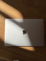 MacBook Air 13" 2020 Intel Core i3 8GB RAM guter Zustand