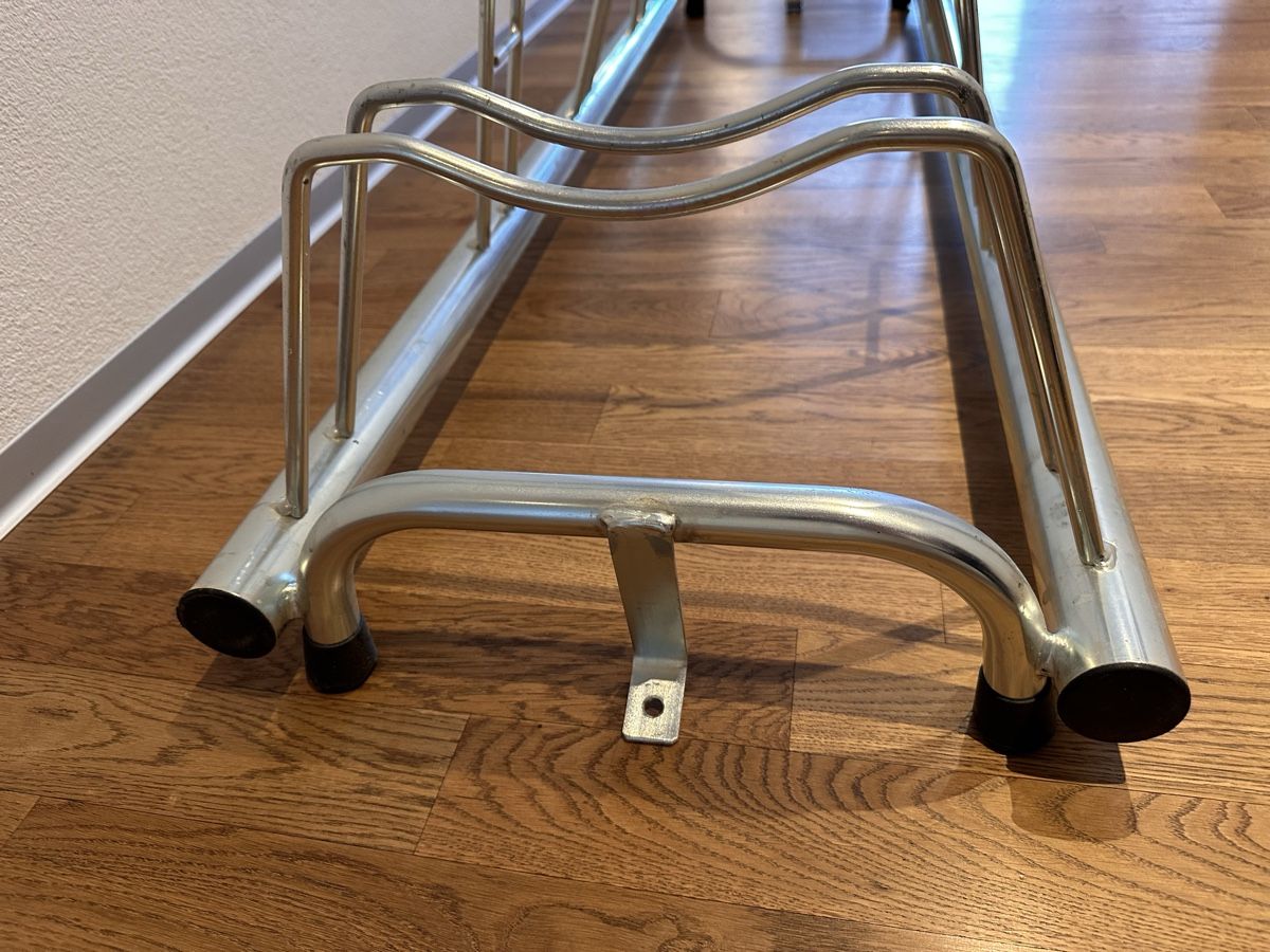 Cavalletti per biciclette: Veloabstellständer – Usato da Düdingen venduto da coreliv 1