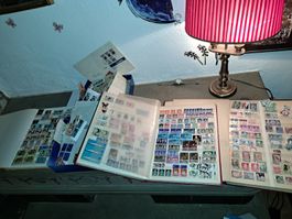 Briefmarken Sammlung, 3 Alben, aus aller Welt u.Wühlbox