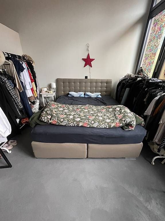 Lits: Boxspringbett – D'occasion à sennwald par pablo.93