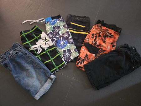 Set 5 shorts e costumi da bagno taglia S