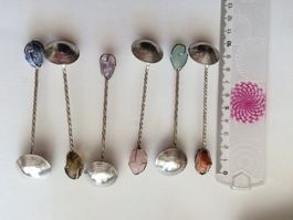 Sechs Löffel mit Halbedelsteinen, Silber