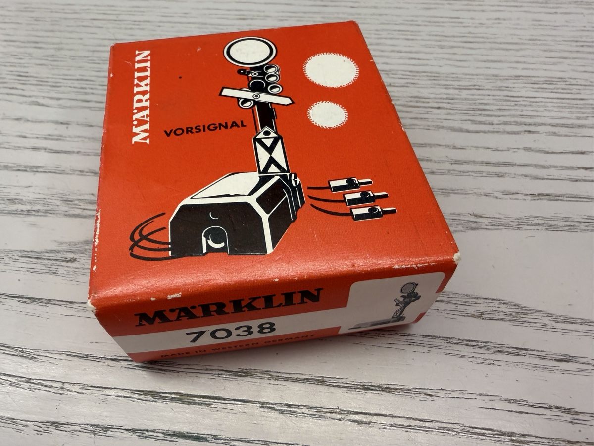 Märklin Modellini di ferrovie: Märklin 7038 Form-Vorsignal – Usato da Lupsingen venduto da New-Haven 2