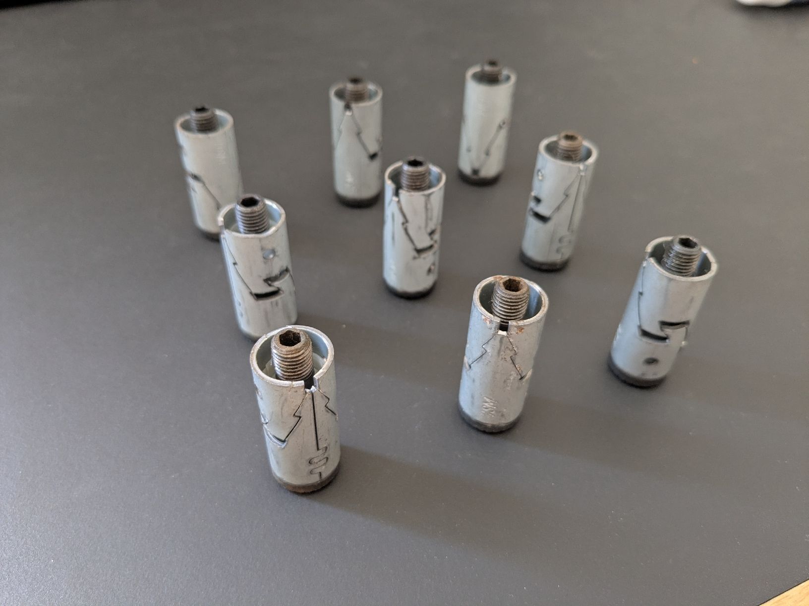 USM Scaffali: 9x USM Haller Connector – Usato da Zürich venduto da mikki.zh