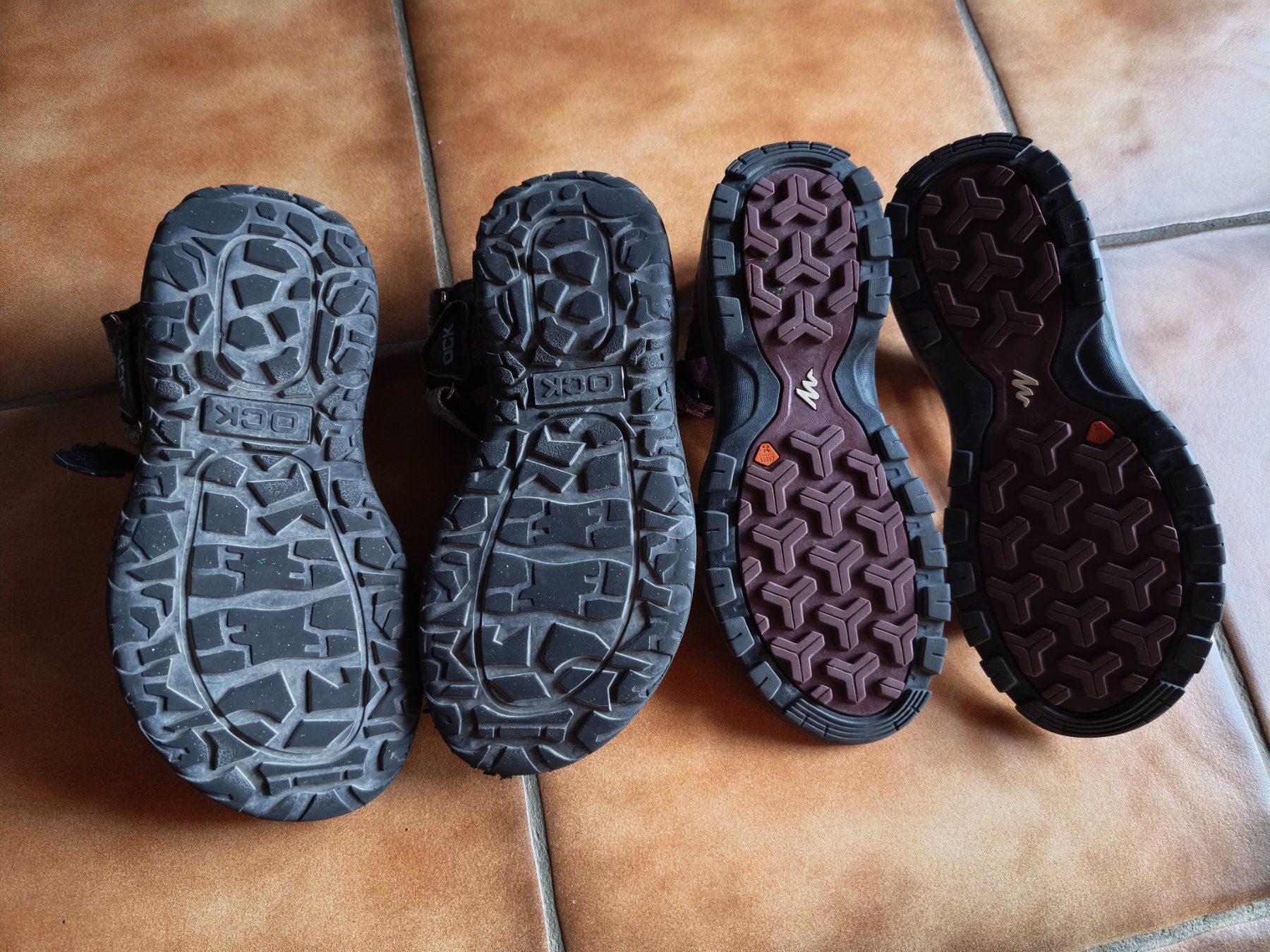 Damenschuhe: Trekkingsandalen 2 Paar 37/38 – Gebraucht aus Reconvilier von LeKiMi 2