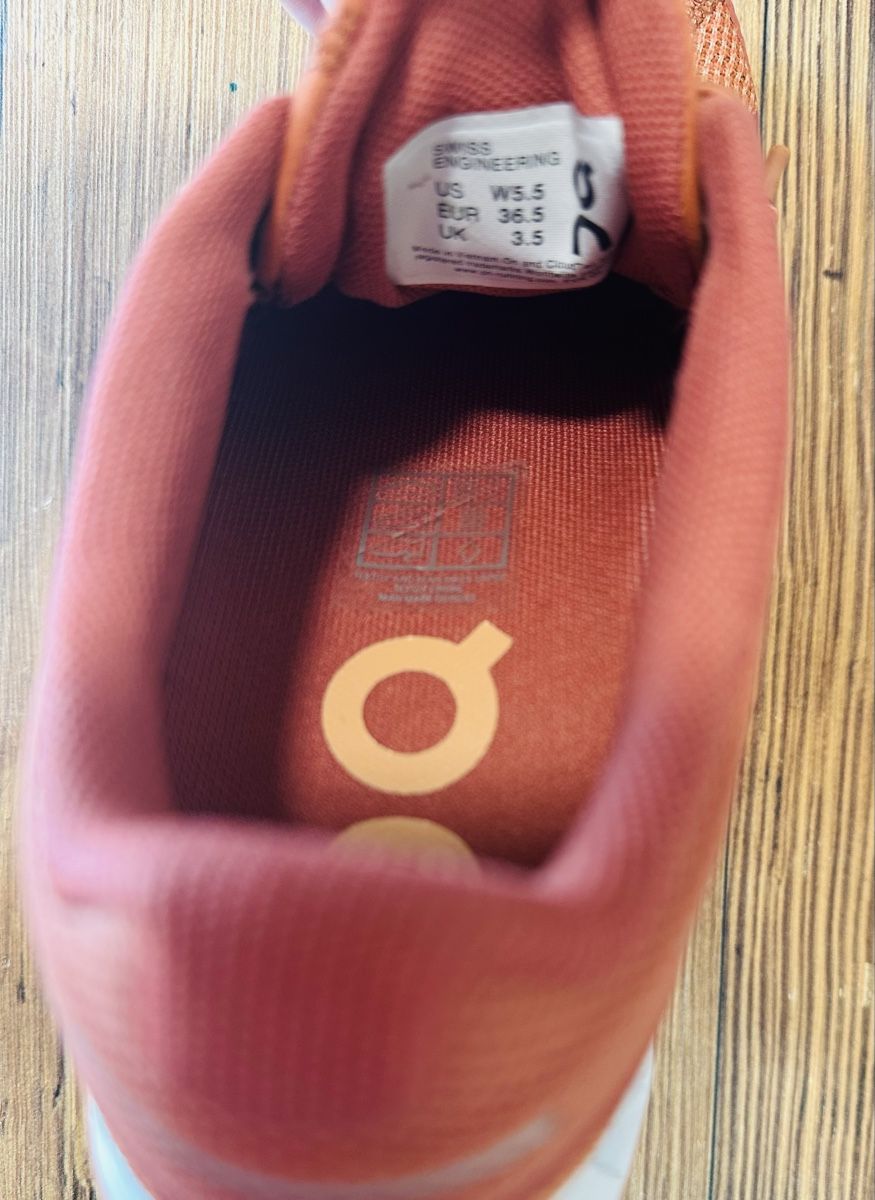 On Scarpe da donna: On Cloud Damen Laufschuhe rust Gr. 36.5  eu – Nuovo (secondo la descrizione) da Scuol venduto da ricos81 6