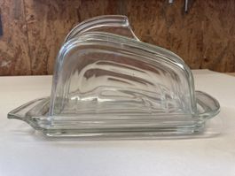 Plat beurre verre vintage avec cloche