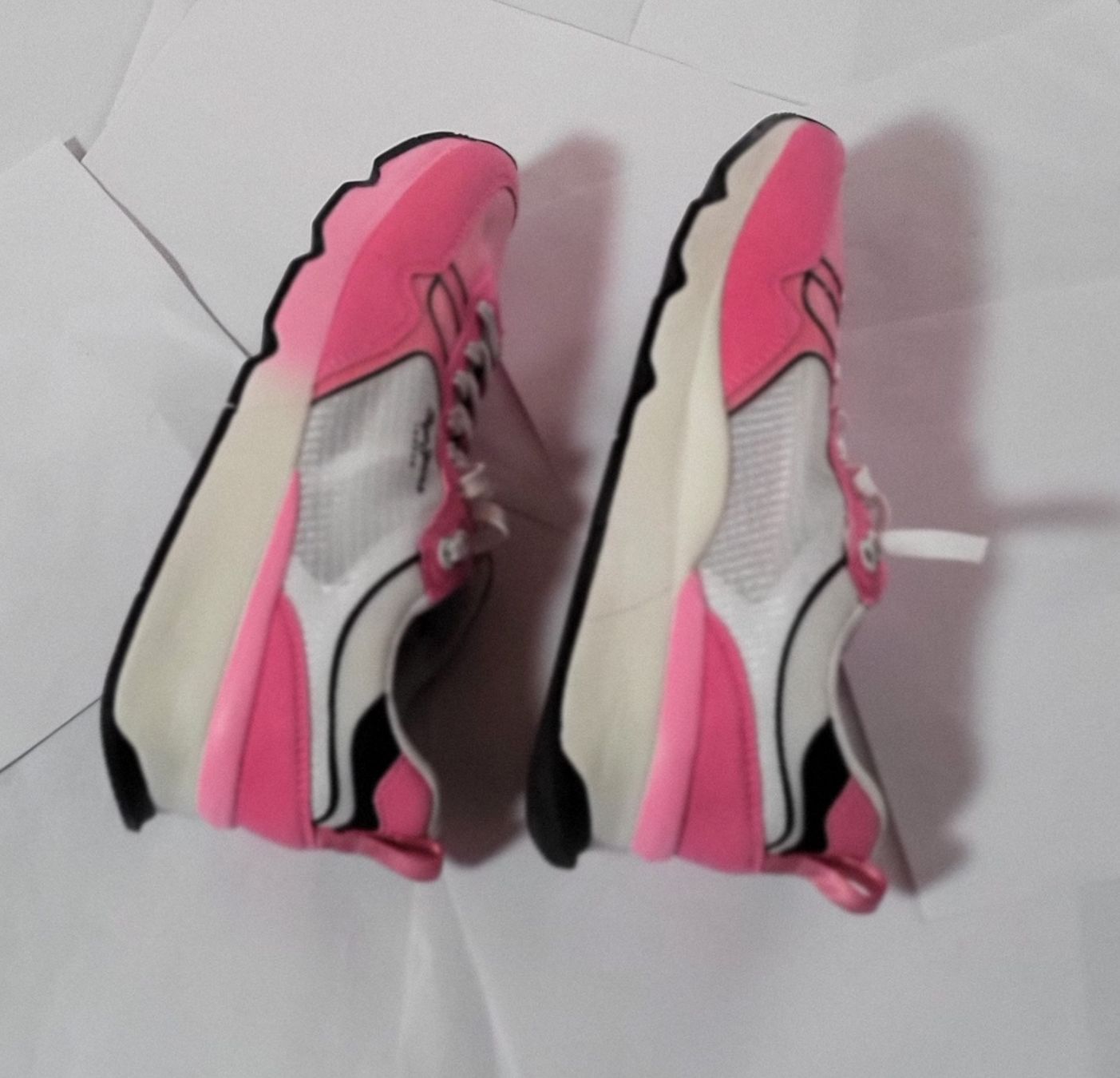 Pepe Jeans Chaussures femmes: Pepe Jeans Baskets Roses et Blanches, Taille 38 – D'occasion à Niedergösgen par Eva2410 4