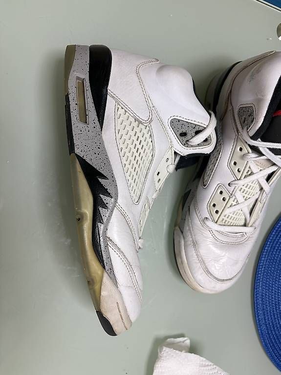 Herrenschuhe: Air Jordan 5 Retro White Cement  Taille 41 – Gebraucht aus Puidoux von neg_9p7m 2