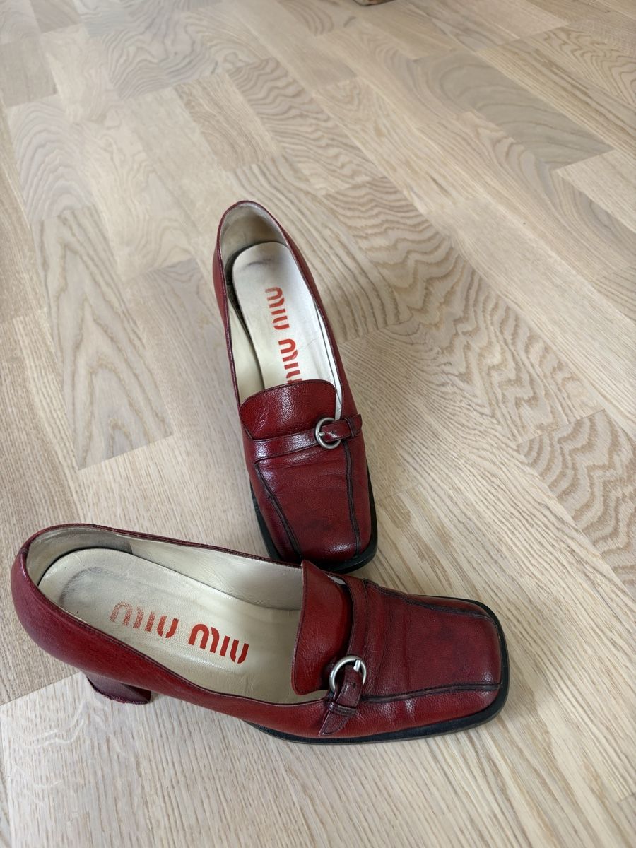 Miu Miu Damenschuhe: Vintage pump von MiuMiu, 37 – Gebraucht aus Zürich von Altnic