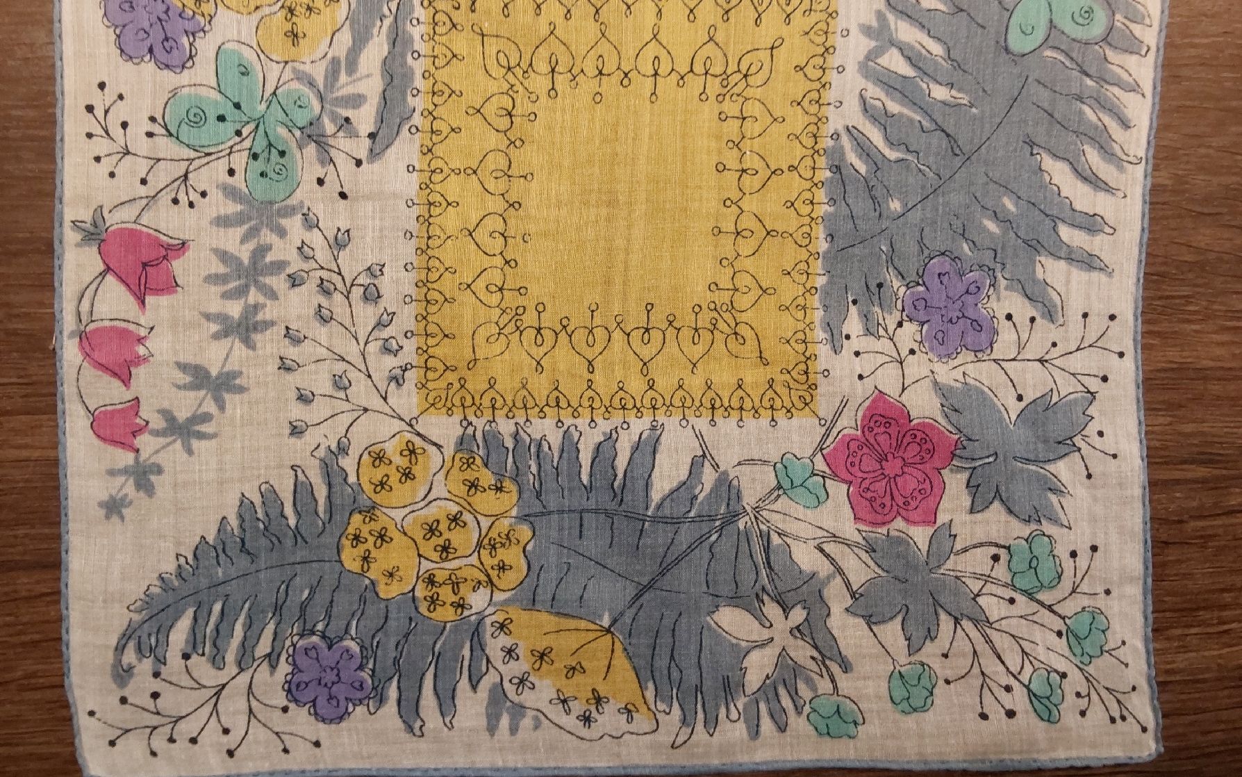 Autres vêtements & accessoires: Taschentuch Motiv Blumen – D'occasion à Köniz par scopello12 1