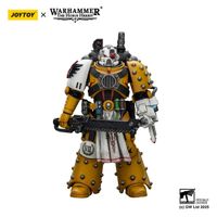 Warhammer 40,000: imperial Fists figurine Legion Apothecary