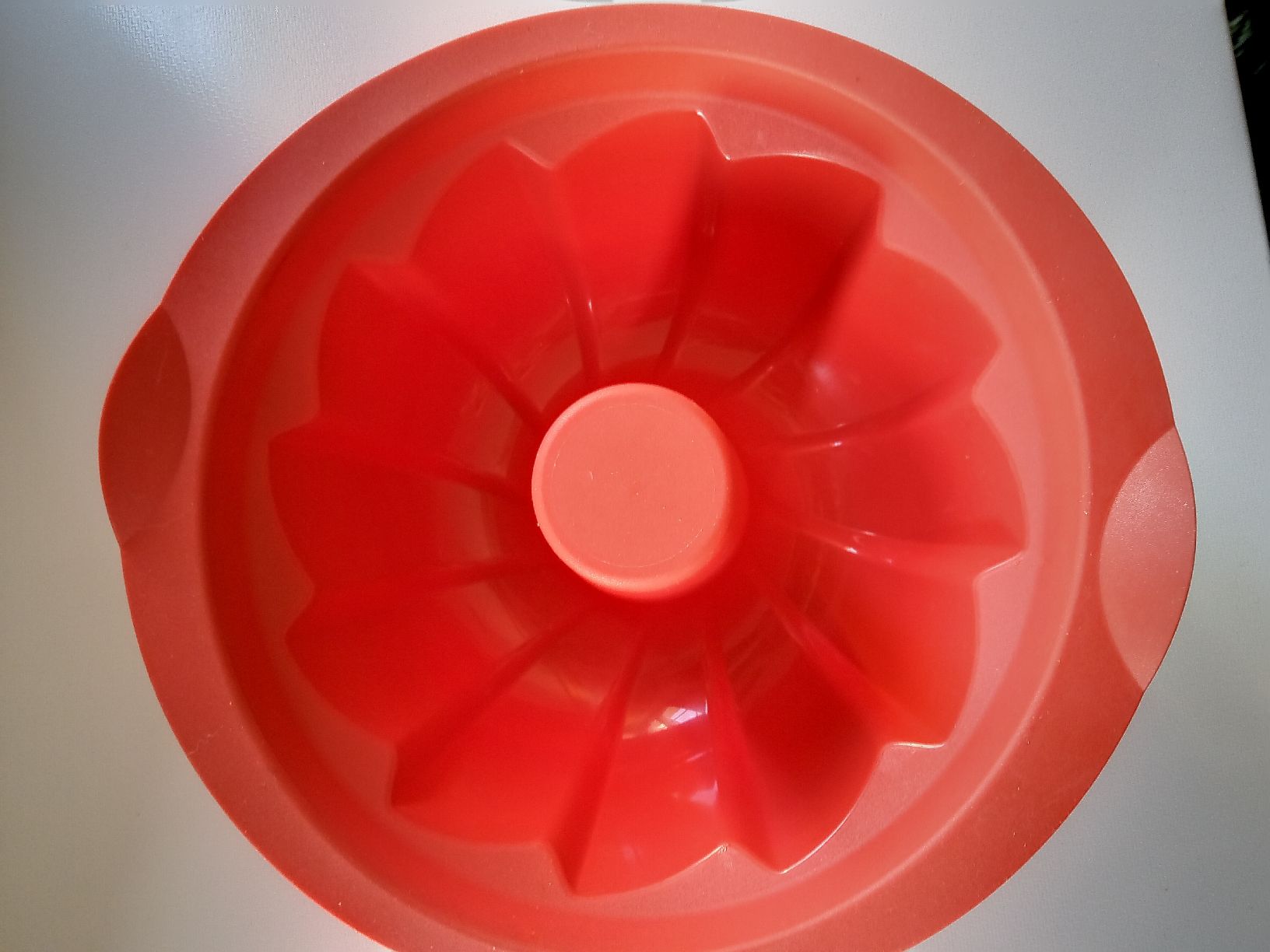 Tupperware Teglie da forno: Tupperware Guggelhupfform gebraucht – Usato da Rehetobel venduto da Modi98 3