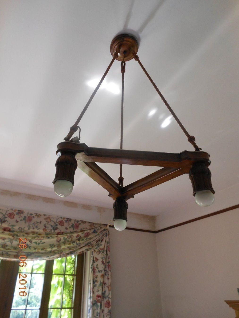 Lampade: Antike Jugendstillampe aus Holz – Usato da Lenzburg venduto da mayfair02