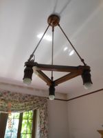 Antike Jugendstillampe aus Holz