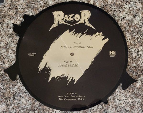 Dischi in vinile: Razor – Forced Annihilation / Going Under / 10" Shape – Usato da Basel venduto da Dinosauce 1