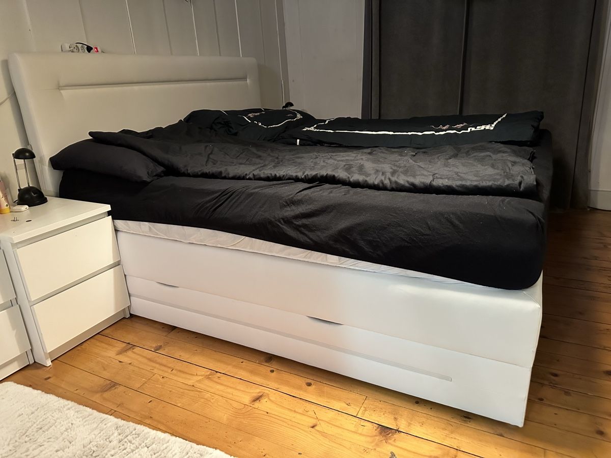 Lits: Boxspringbett – D'occasion à Steffisburg par cynii00