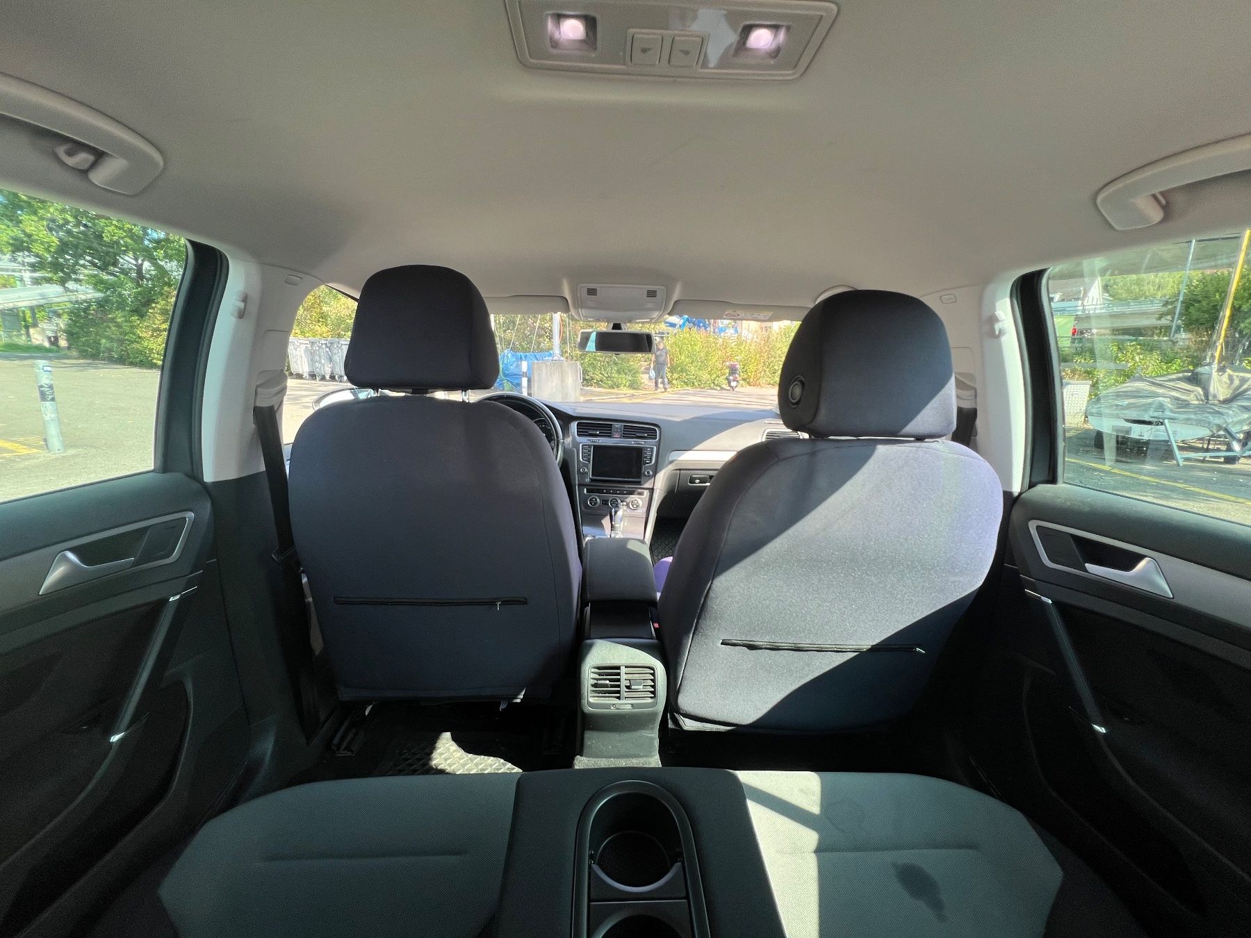 Autos: e-Golf 1. Generation mit sehr wenig Kilometer. – Gebraucht aus Zürich von Terrabite 5
