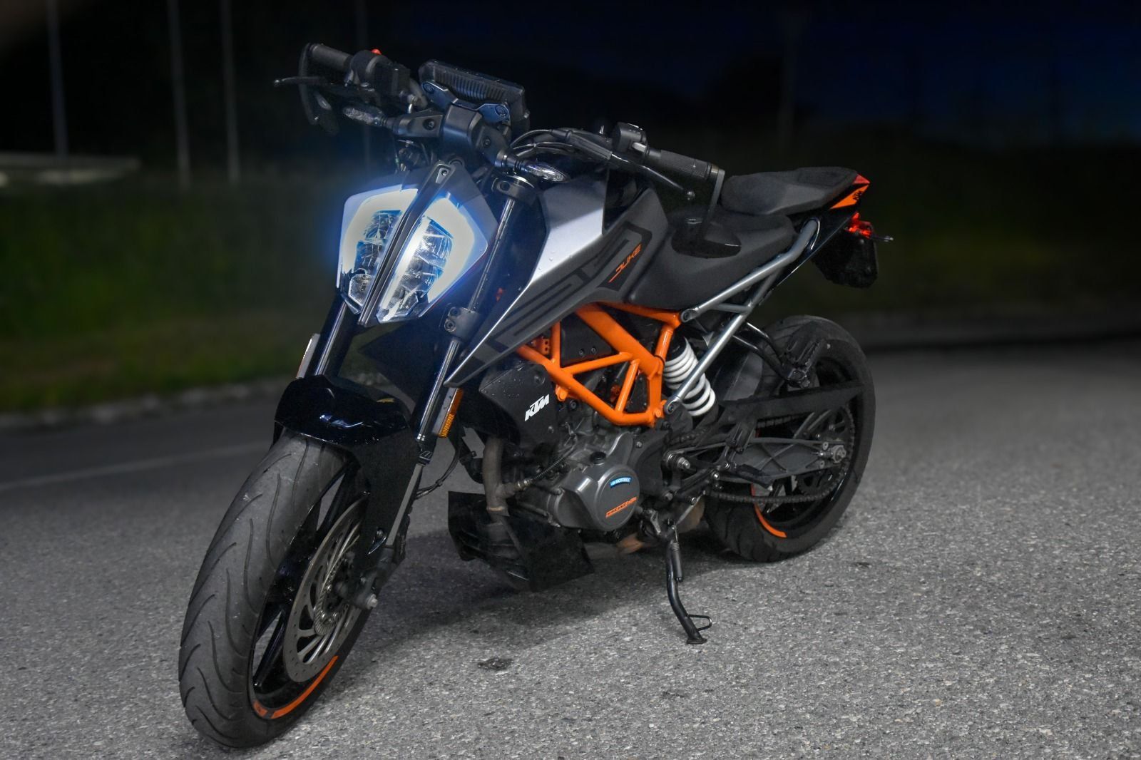KTM Strada: KTM Duke 125, Top Zustand – Usato da Walenstadt venduto da mic_z2xb 1
