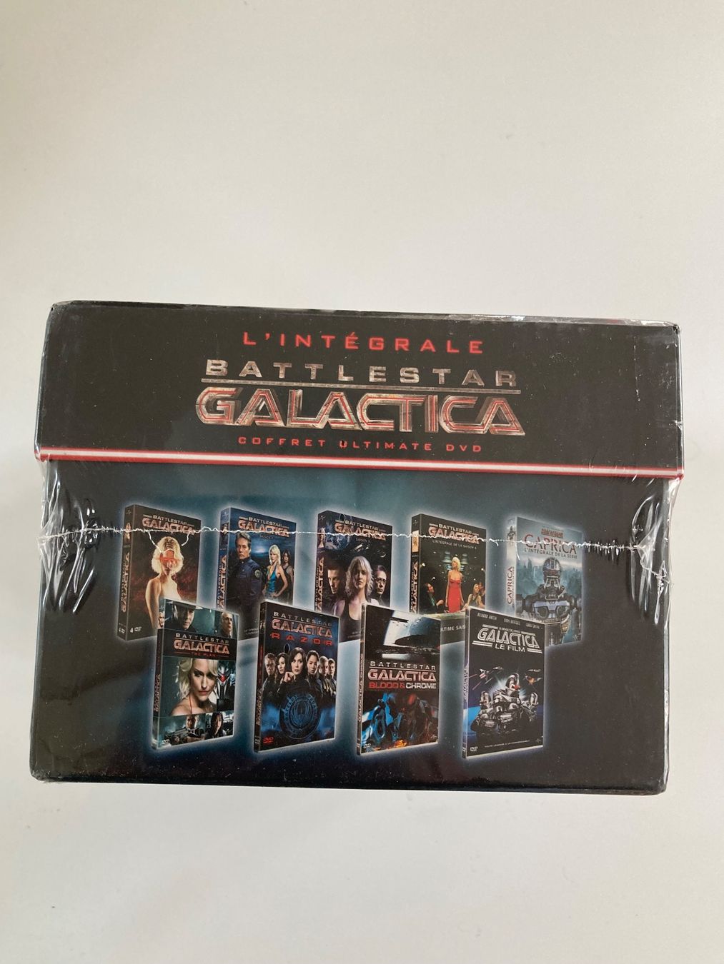 Tous les DVDs: Battlestar Galactica: L'intégrale DVD - Coffret Ultimate – Neuf avec emballage d'origine à Bassecourt par CALUMET-X 2