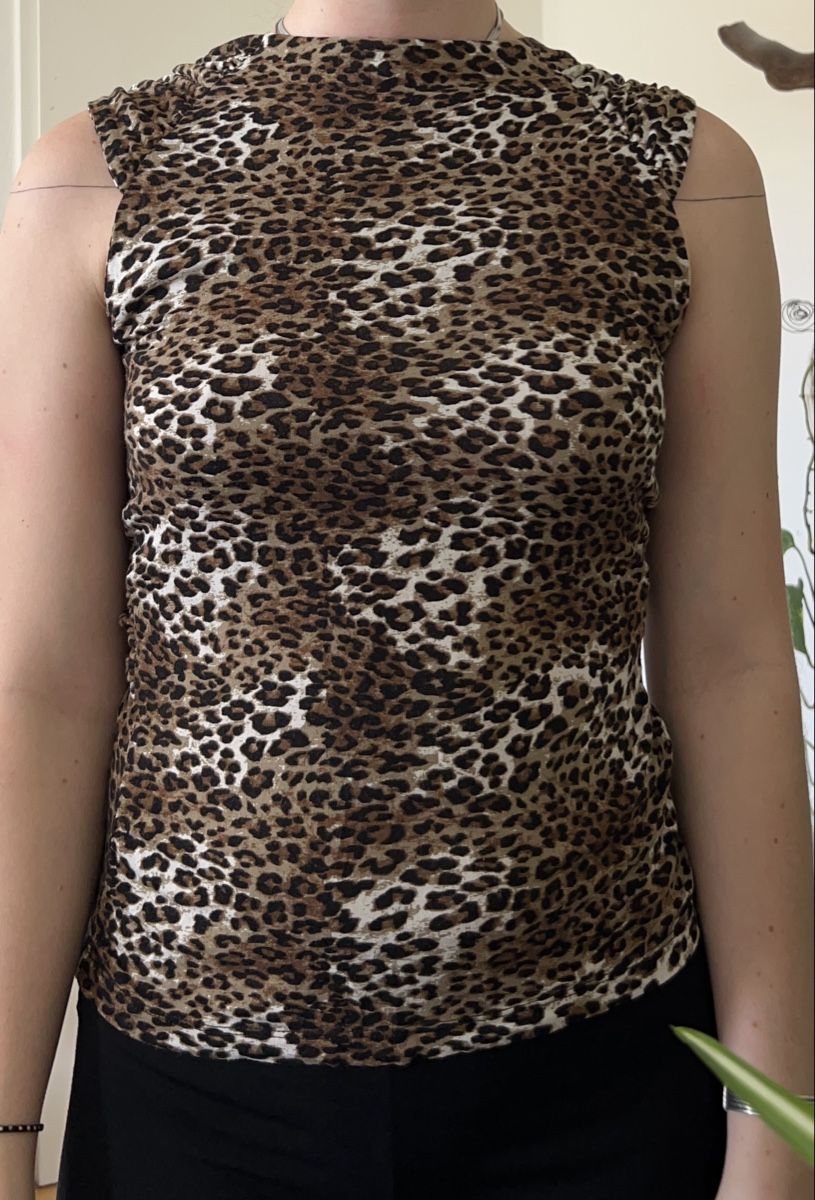 Top: Leo-Muster Top – Usato da Aesch BL venduto da noe_xz5r 2