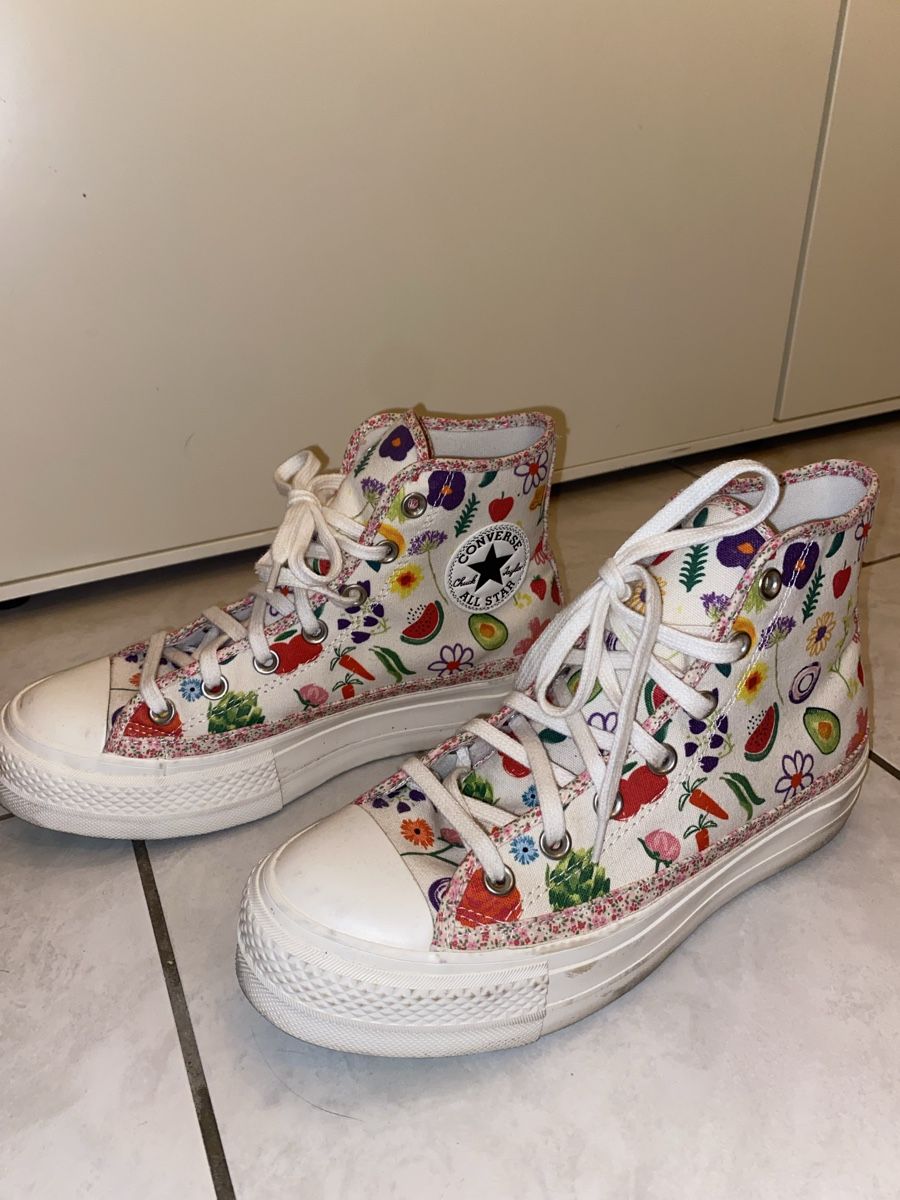 Chaussures femmes: Converse Chuck Taylor High Platform – D'occasion à Luzern par teet