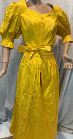Traumhaftes Isola Seidenkleid – Ungetragene Neuware! GR. 44