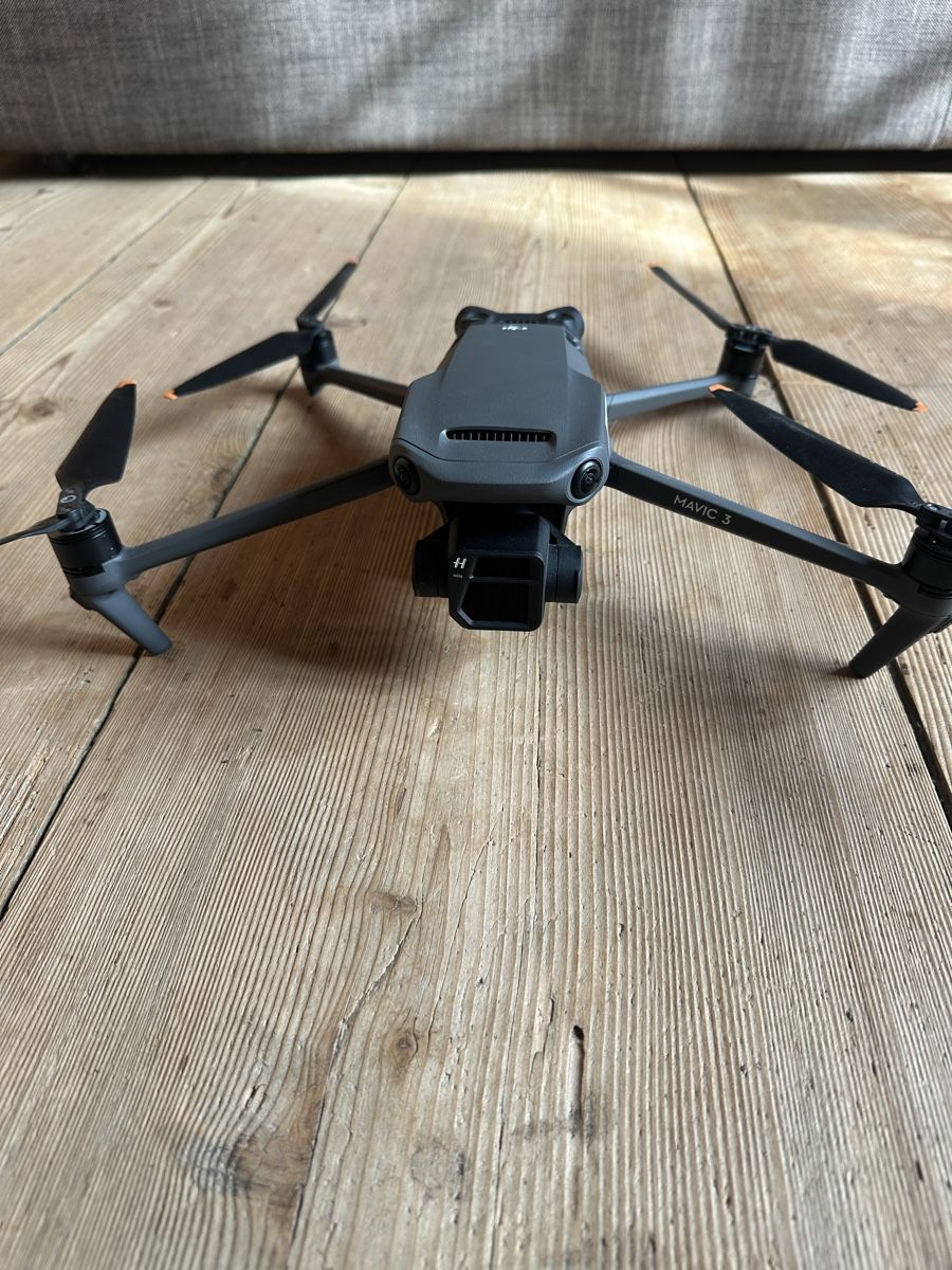 DJI Action Cam: DJI Mavic 3 Fly More Combo – Usato da Hombrechtikon venduto da movoko01 1