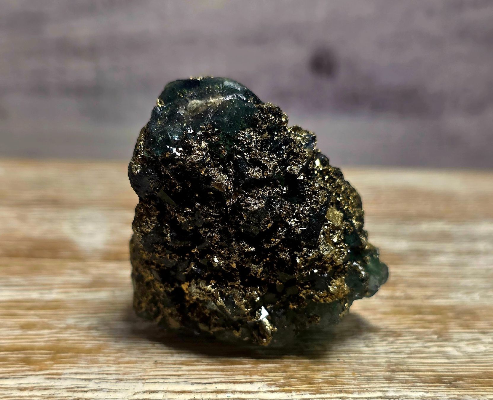 Minerali & Pietre curative: Fluorit mit Pyrit 80g – Nuovo e nell'imballaggio originale da Matzingen venduto da Shay_Crystalz 1