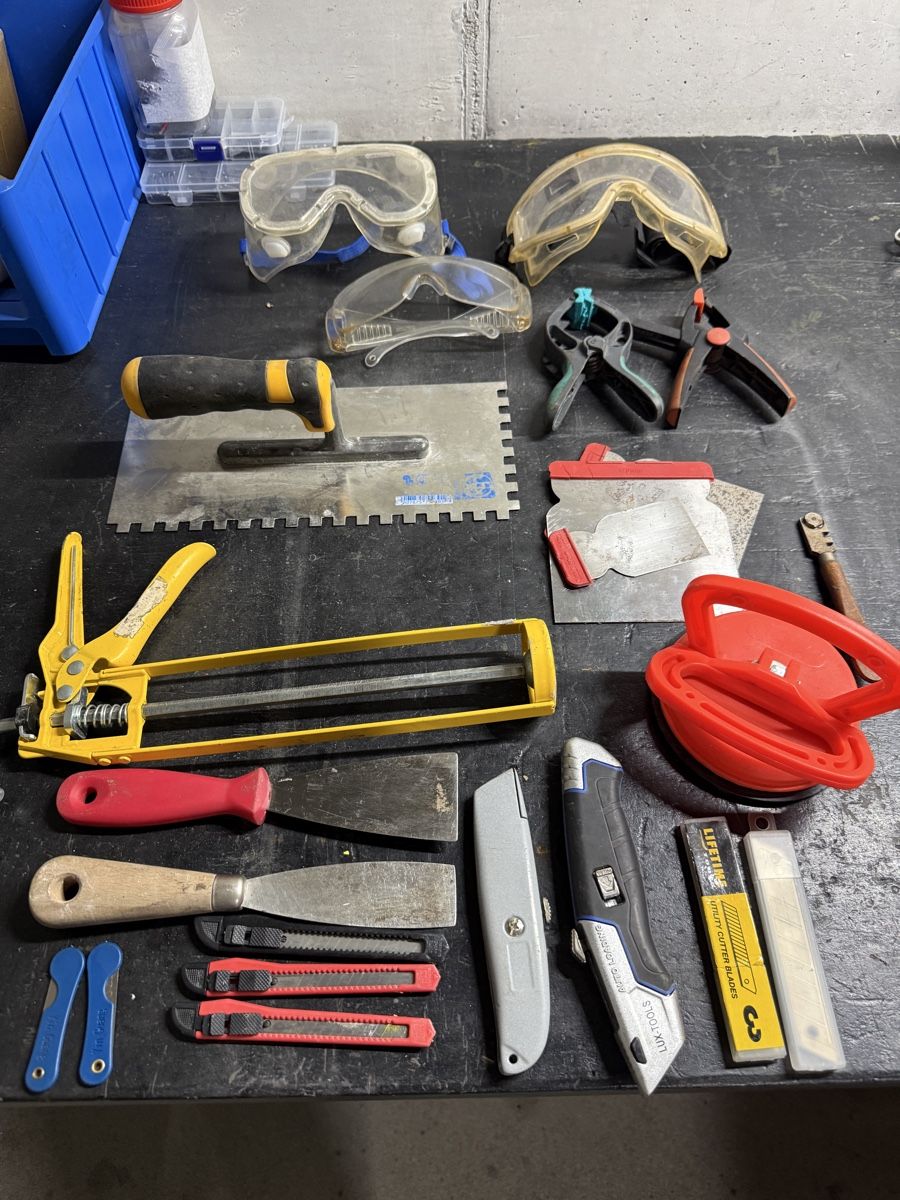 Tous les outils: Lot d'outils  – D'occasion à Choex par Adri27000 2