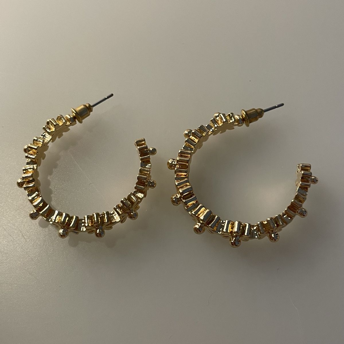 Orecchini pendenti & Orecchini a lobo: Ohhringe, Creolen mit Blumen, Modeschmuck – Nuovo e nell'imballaggio originale da Bellach venduto da Lapislazuli_blues 2