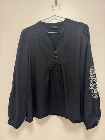  Bluse  schwarz mit Stickerei Grösse L neu