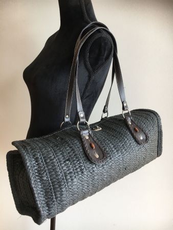 Geflochtene Handtasche, dunkel