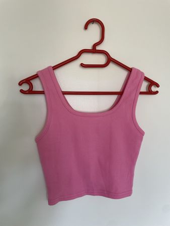 Sommer-Trend: Pinkes Crop Top, wie neu!