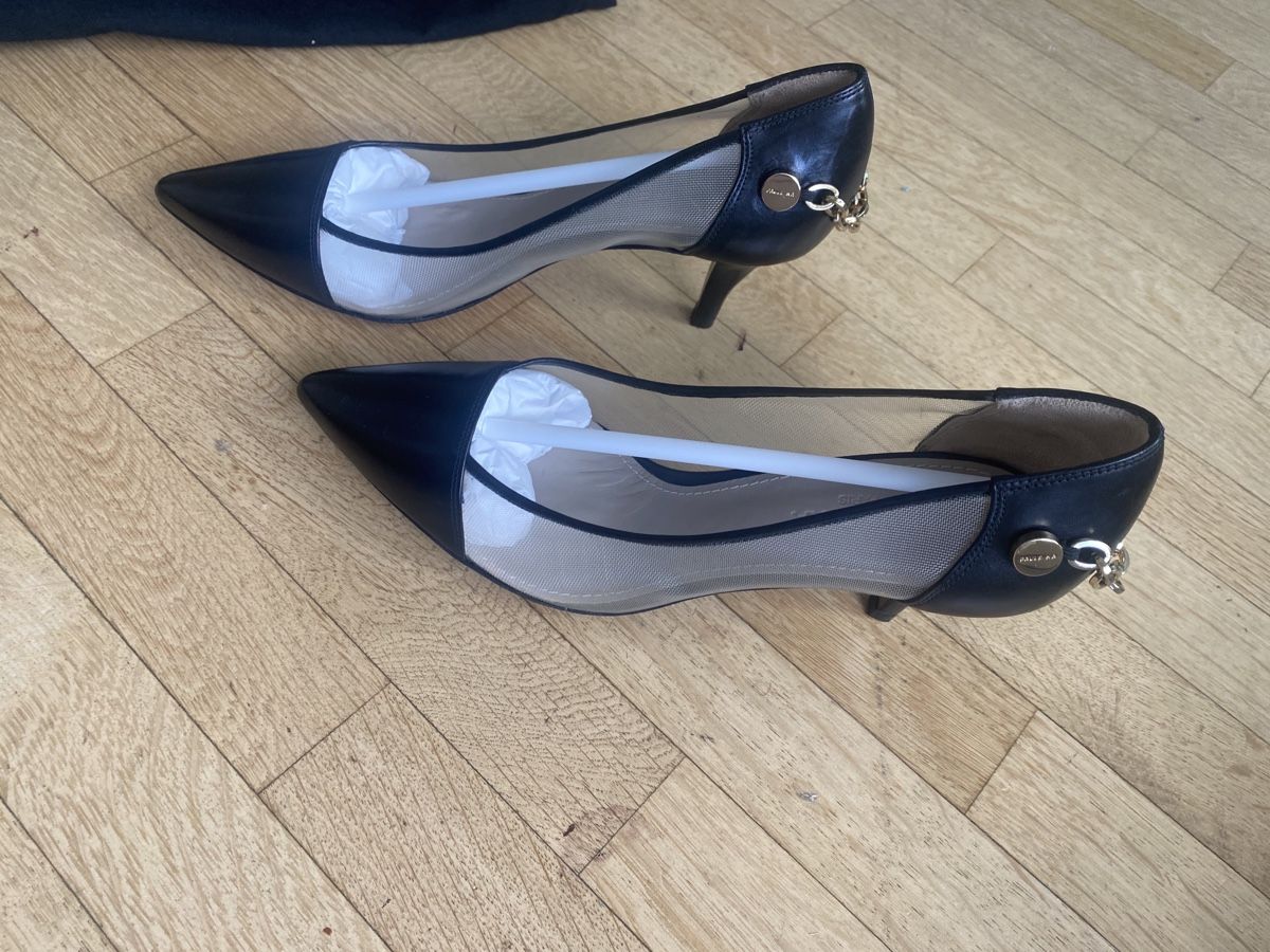 Scarpe da donna: escarpins Paule Ka – Usato da Versoix venduto da wen_75xm 1