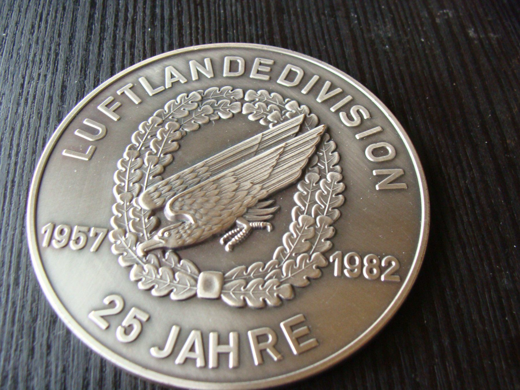 Placchette & Badge: Ensemble de la république démocratique allemande – Usato da Cuarny venduto da hen_g7hn 2
