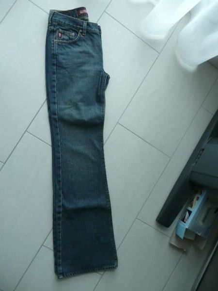 Guess Jeans: NEUE coole GUESS Jeans Bootcut – Nuovo e nell'imballaggio originale da Baar venduto da negombo 5