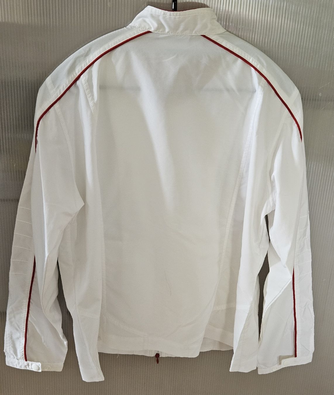 Completi & Tailleur: dünner Trainer Gr. 48 - Spendenaktion – Nuovo (secondo la descrizione) da Unterkulm venduto da Beljasch 4
