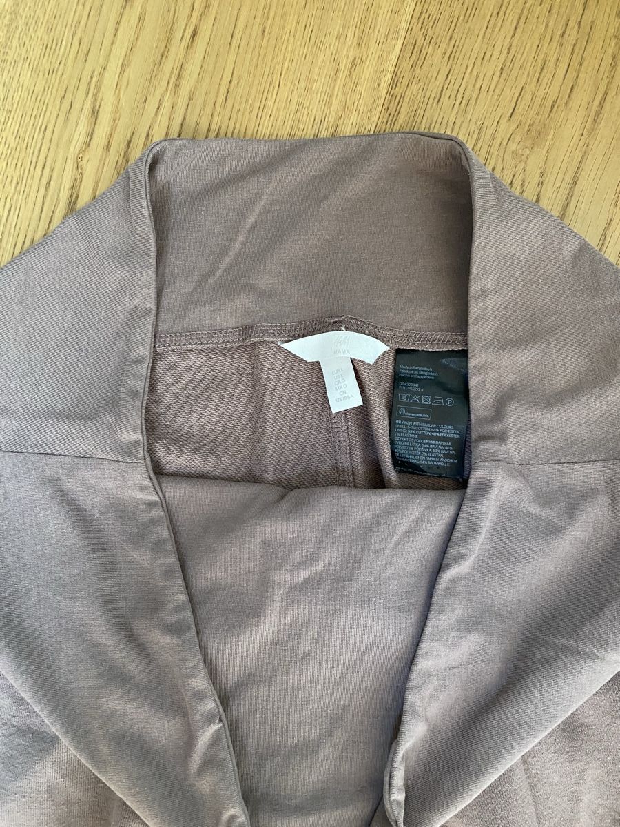 H&M Pantaloni: Umstands Trainerhose Braun Grösse L – Usato da Hohentannen venduto da Hawaii29 1