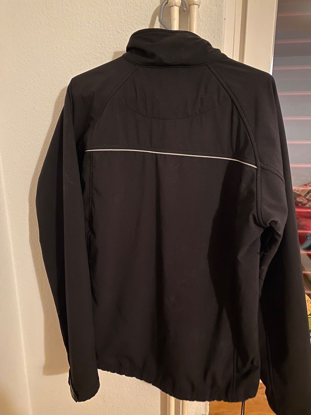 Jacken: Übergangsjacke Atrium M schwarz – Gebraucht aus Zürich von Wim-Broccoli 2