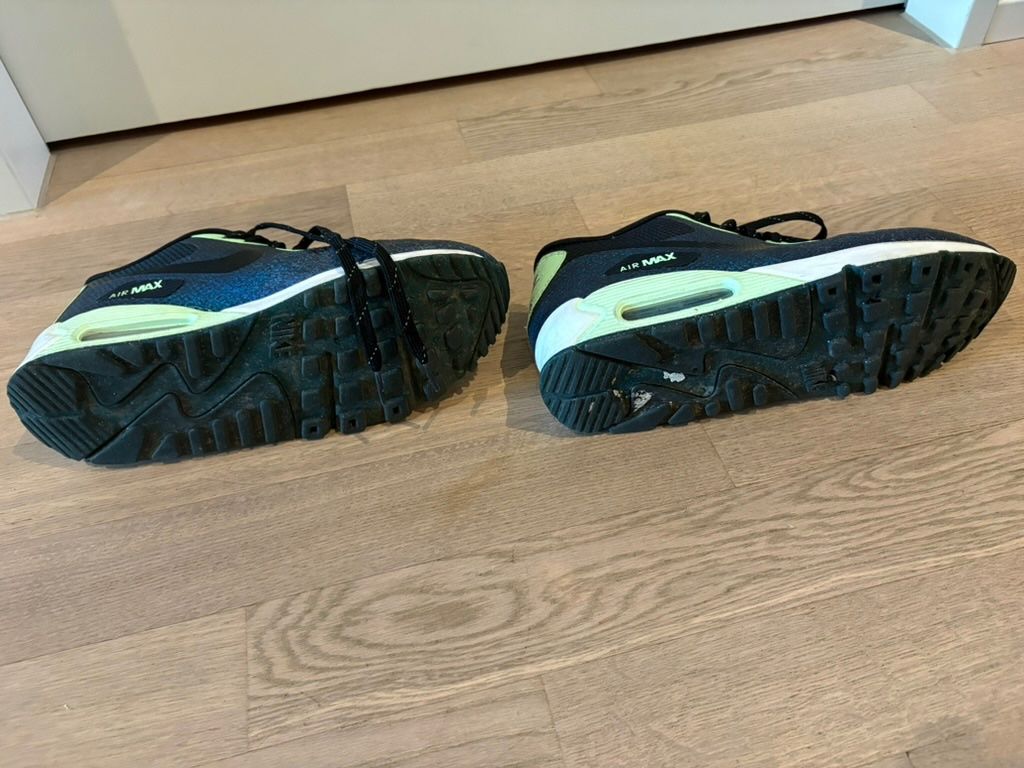 Nike Scarpe da donna: Damenschuh Nike Air – Usato da Horgen venduto da sydg 2
