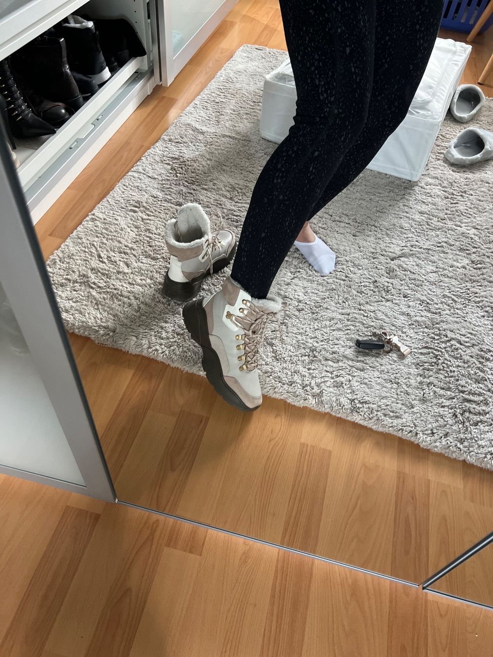 Scarpe da donna: Winter Boots für Damen – Usato da Sattel venduto da Zlata1 1