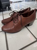 Tamaris Lederschuhe, Braun, Gr. 39.