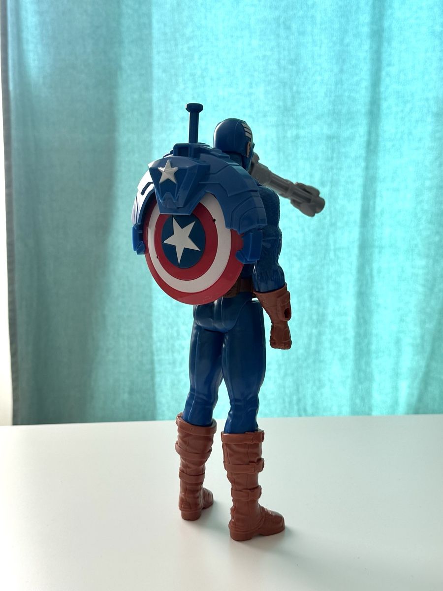 Marvel Statuette: Captain America Avengers Action Figure – Usato da Couvet venduto da Aura_aura 2