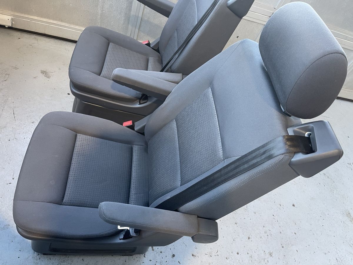 VW Alle Autoersatzteile: Vw T5 Einzelsitze – Gebraucht aus Hedingen von garageberglas