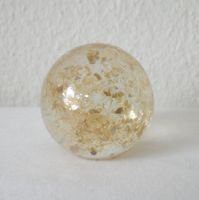 Glaskugel mit Goldglimmer