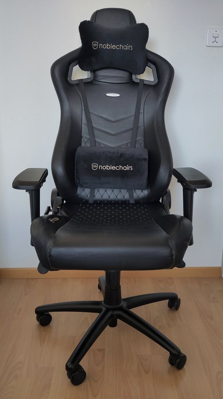 Noblechairs Sedie: noblechairs EPIC Echtleder – Usato da Wil SG venduto da GaramBar